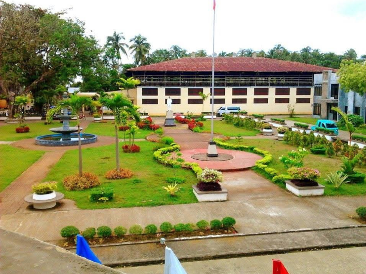 Marihatag Municipal Plaza